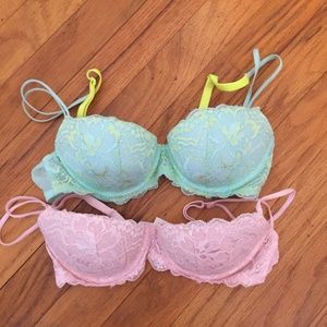 PINK Victoria's Secret • Set of 2 Date Pushup Bras